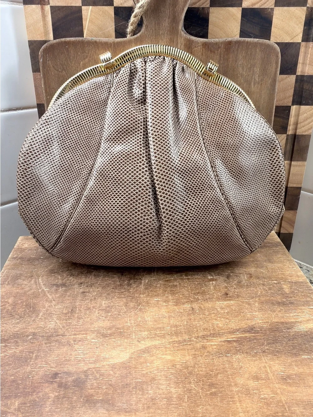 Vintage Judith Leiber Karung Lizard Leather Kiss Lock Hobo Shoulder Bag Italy